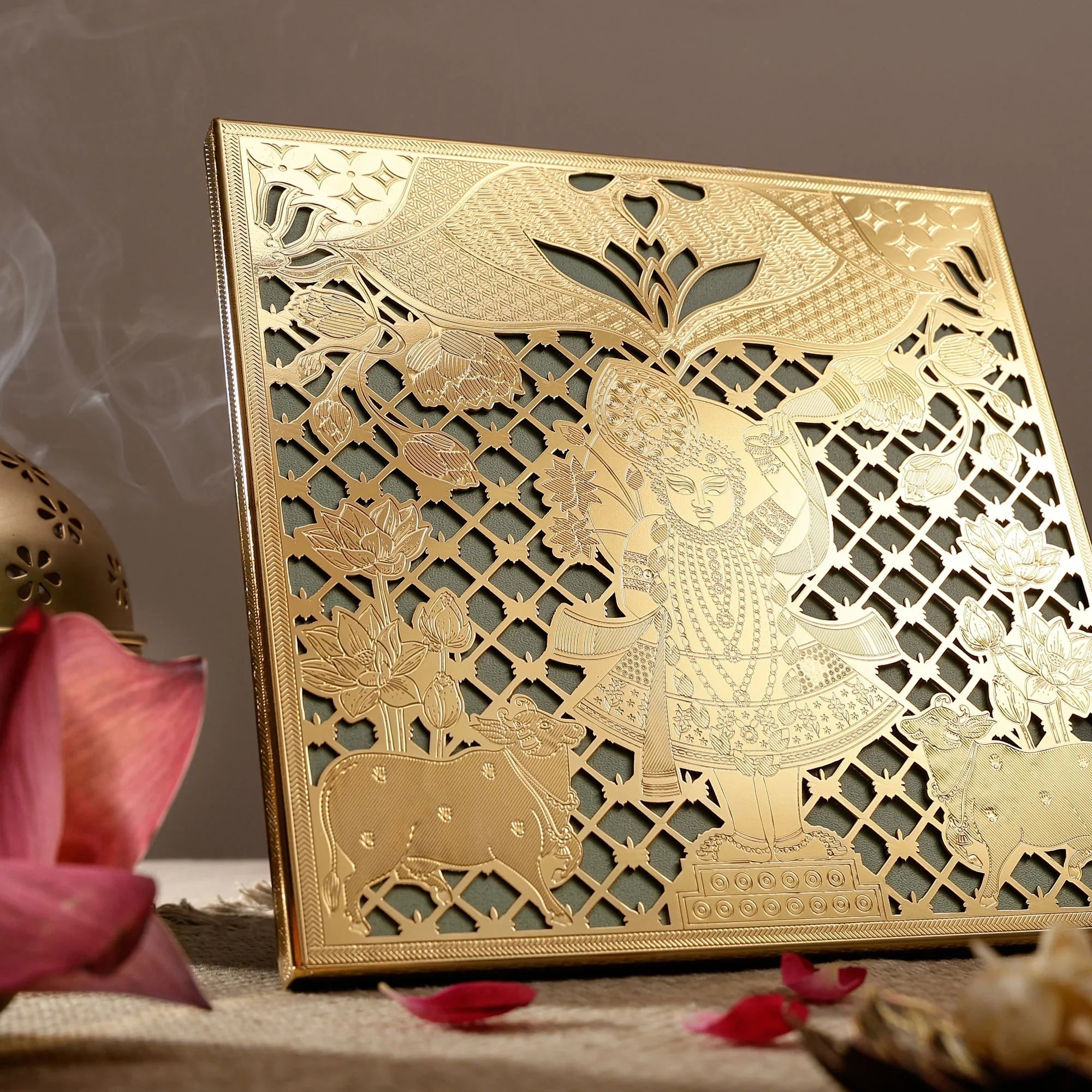 THE SACRED SHRINATHJI - DIVINE KEEPSAKES