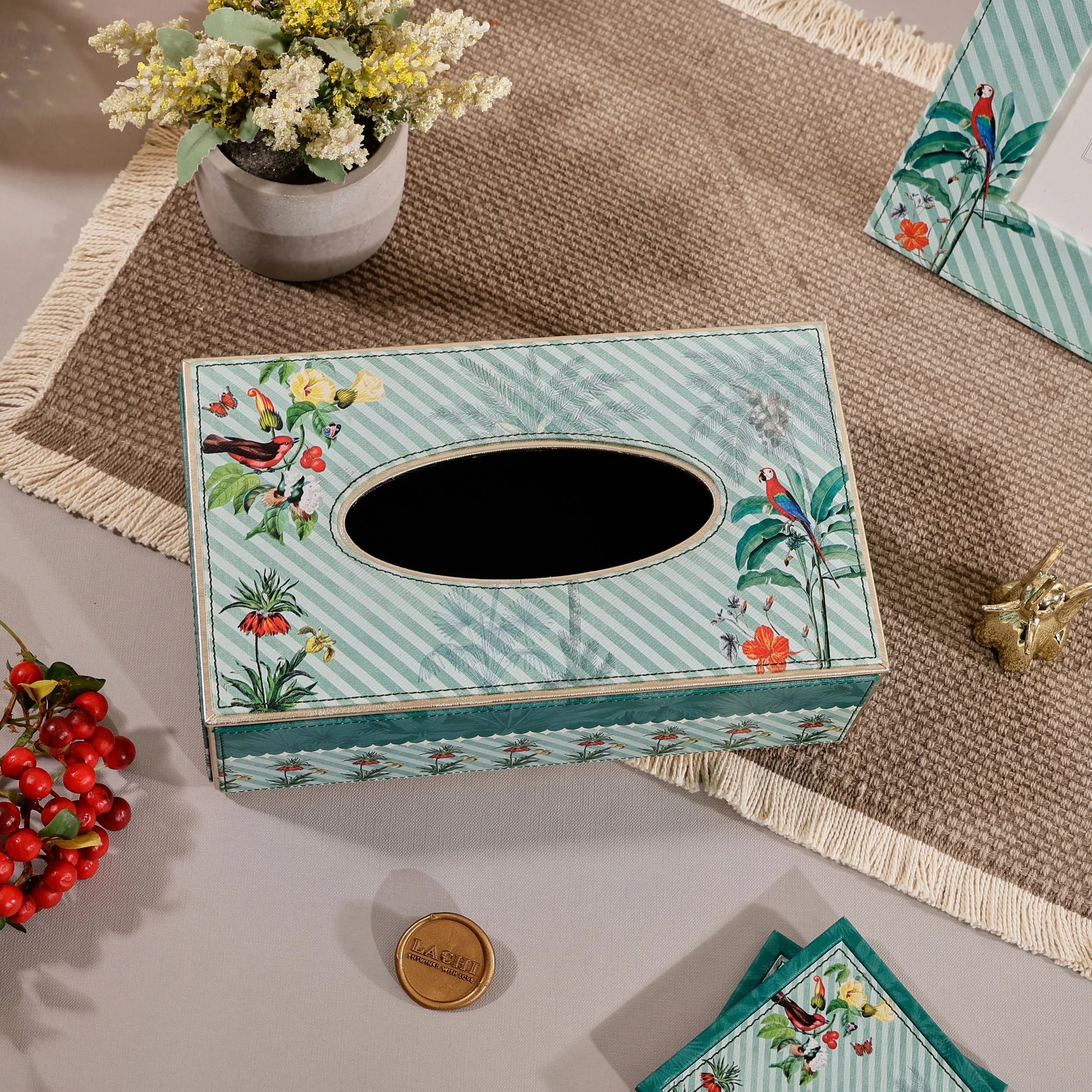 Verdura Court - Tissue Box