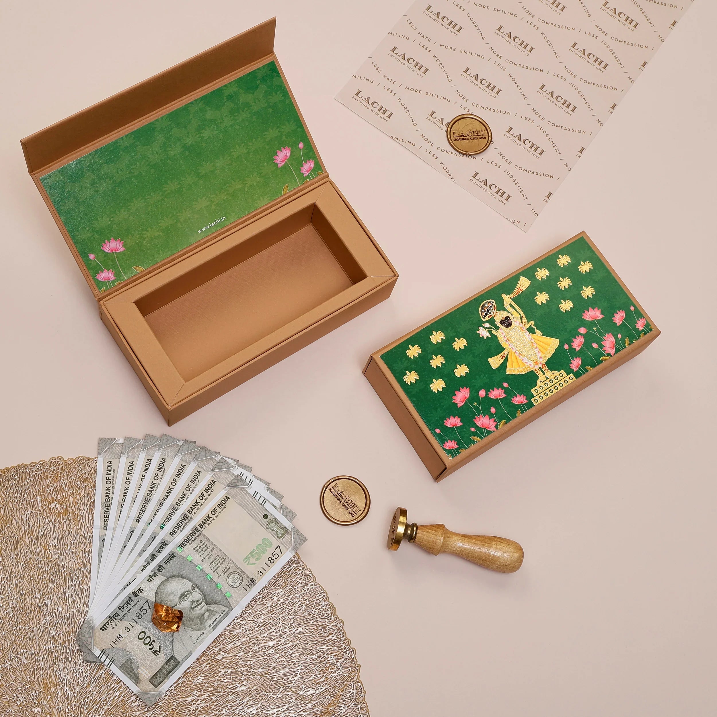 LOTUS REVERIE (GREEN) - CASH BOX
